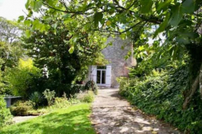 Maison de campagne avec piscine chauffée et vue